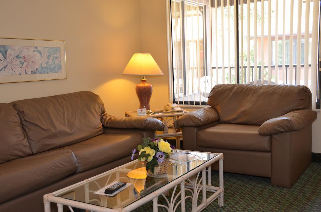 Cypress Cove Nudist Resort Poinciana Δωμάτιο φωτογραφία