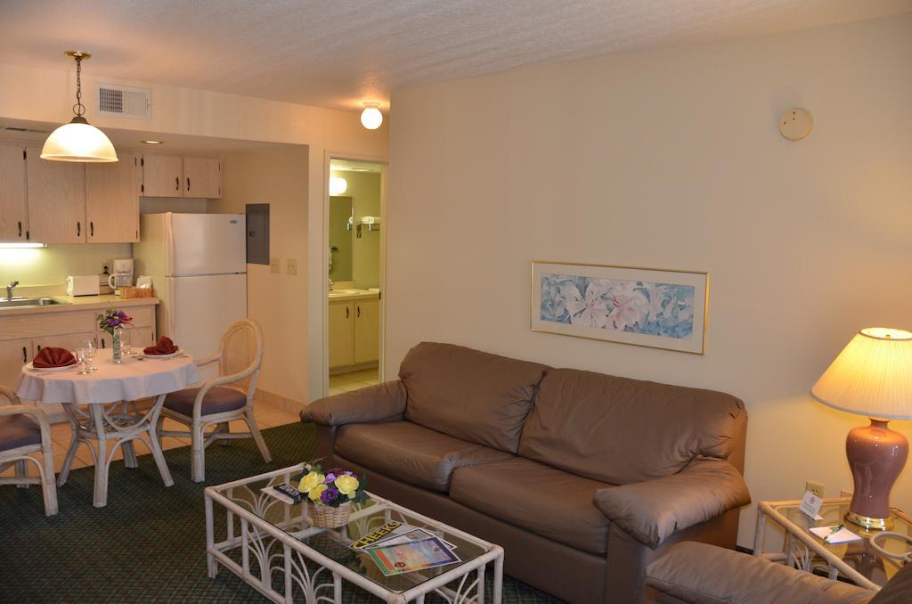 Cypress Cove Nudist Resort Poinciana Δωμάτιο φωτογραφία