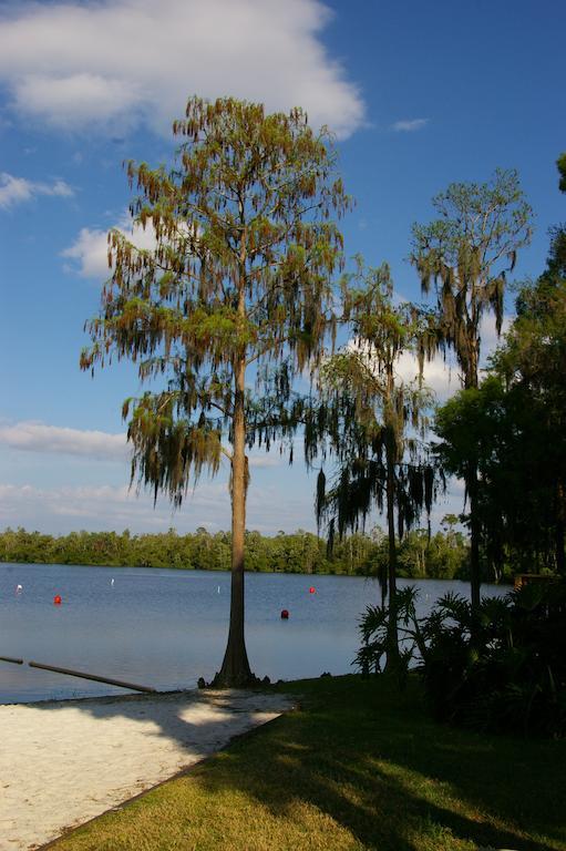 Cypress Cove Nudist Resort Poinciana Εξωτερικό φωτογραφία